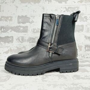 Blondo Black Ankle Boots with Zipper